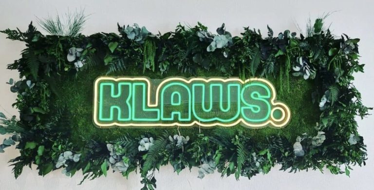 Néon personnalisé mur végétal