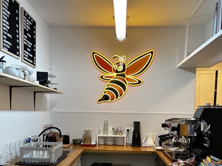 Neon personnalise abeille impression UV