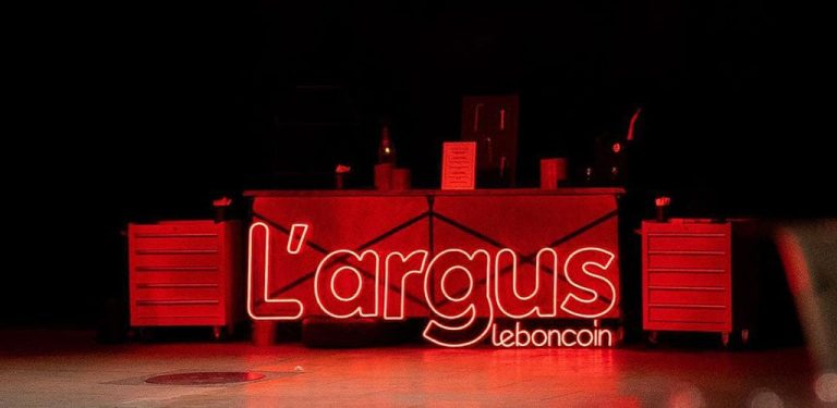 neon personnalisé évènement L'argus Rouge