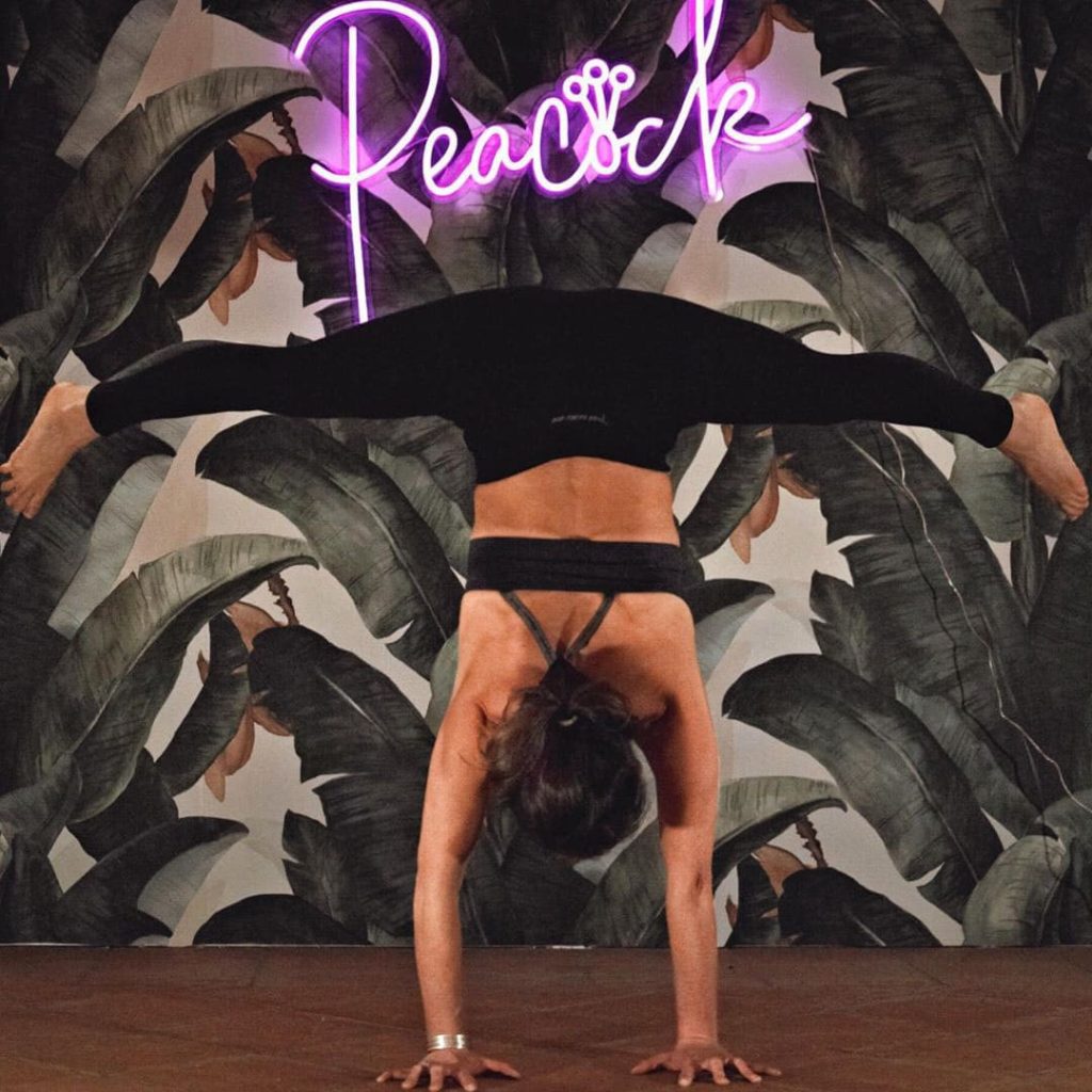 Néon BRAND LOGO Peacock Sport Pink