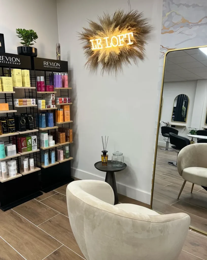 neon Beauty Salon Le Loft Blanc Chaud warm white Leloft_coiffure