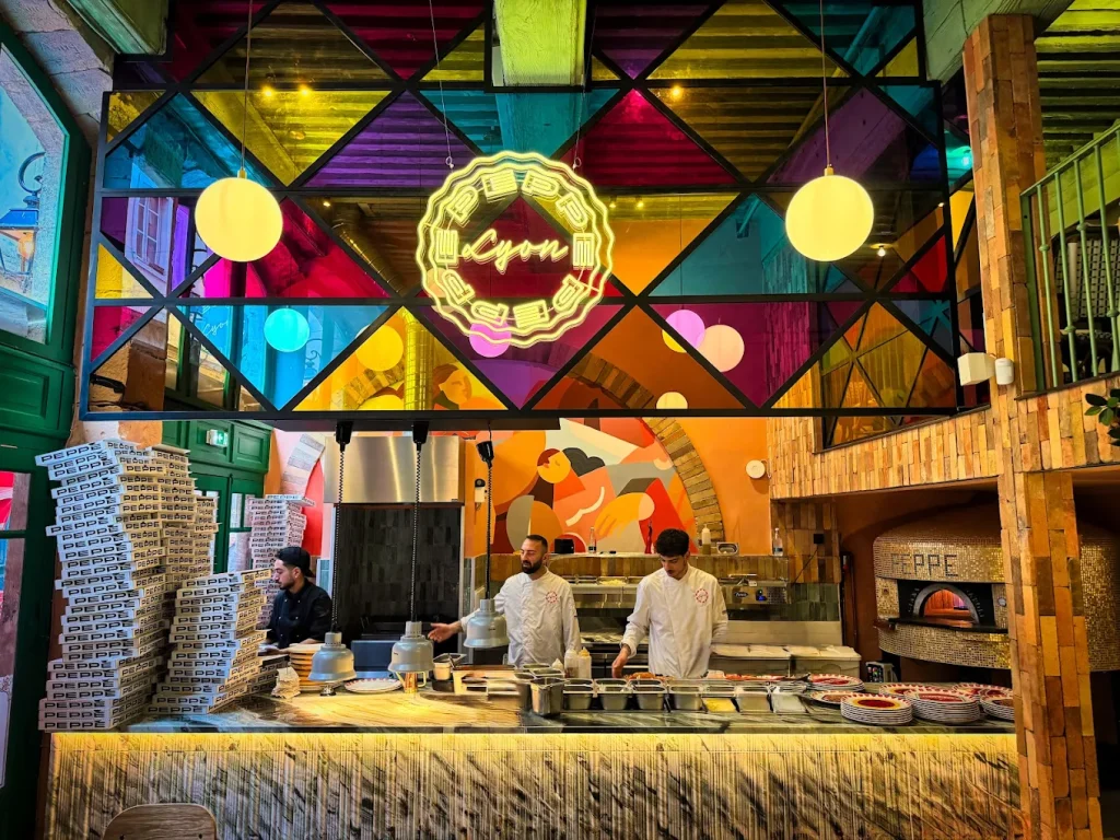 neon Restaurant Peppe Lyon acryled 2