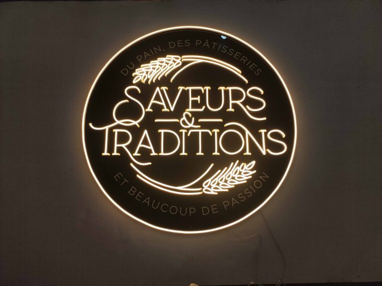 Néon Saveurs et Traditions