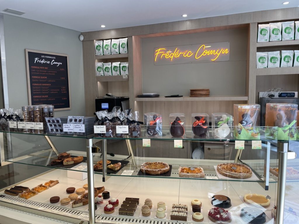 neon boulangerie Frederic comyn orange rectangle