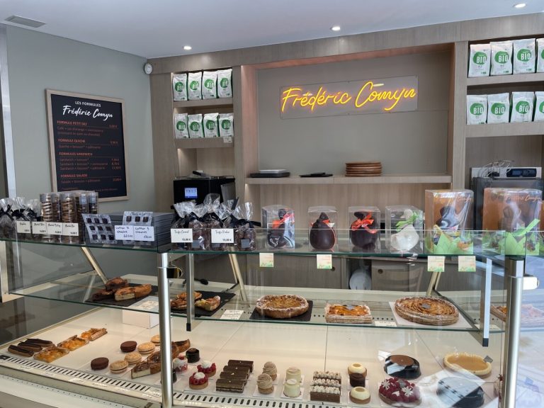 neon boulangerie Frederic comyn orange rectangle